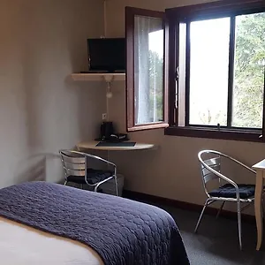 https://relais-de-frejeroques.midi-pyreneeshotels.com